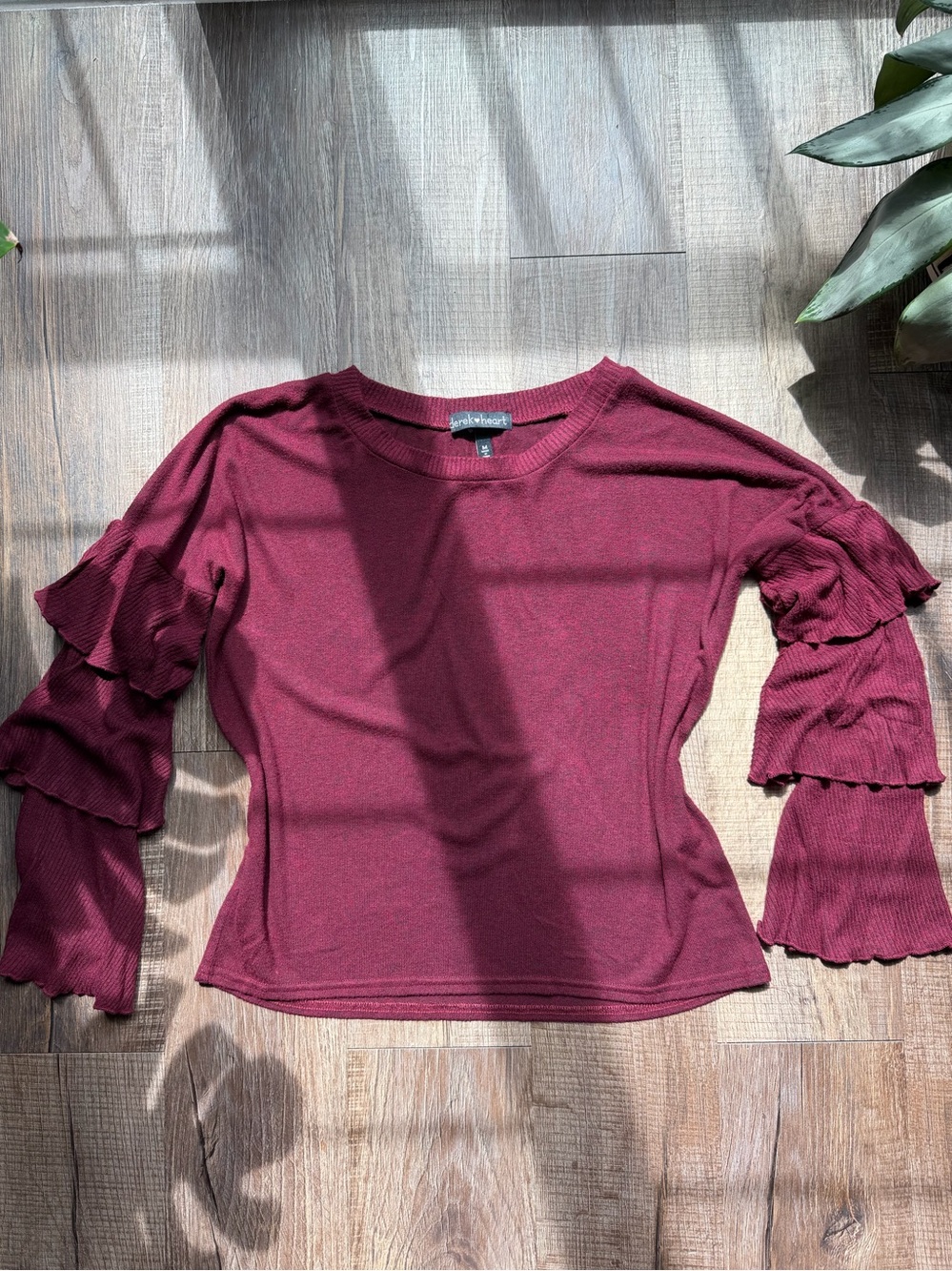 Derek Heart Burgundy Ruffle-Sleeve Long Sleeve Top